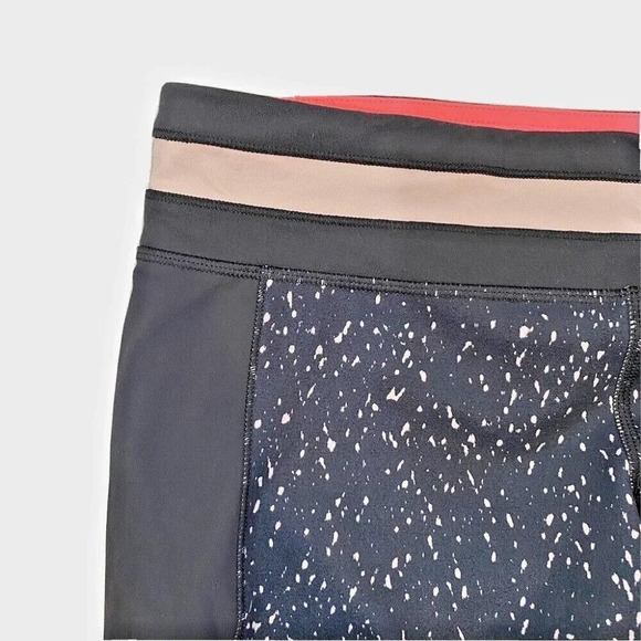 Lululemon Size 8 Give Me Qi Crop Butterfly Texture Mink Berry Pant Legging Luon - Picture 2 of 16